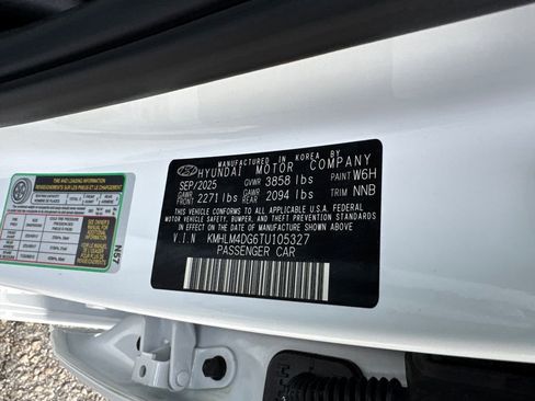 New 2026 Hyundai Elantra Sport FWD image 23