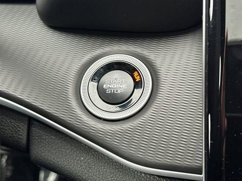 New 2025 Jeep Grand Cherokee Laredo X RWD image 21