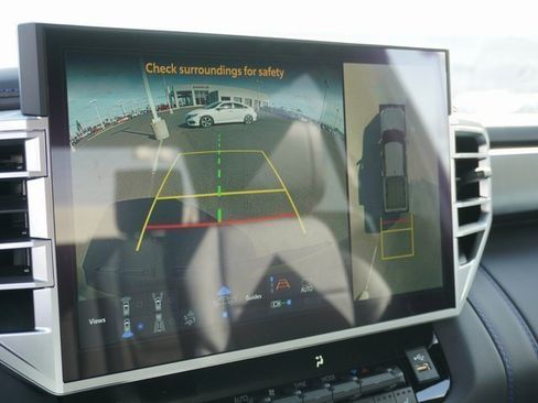 New 2025 Toyota Tundra Platinum image 33