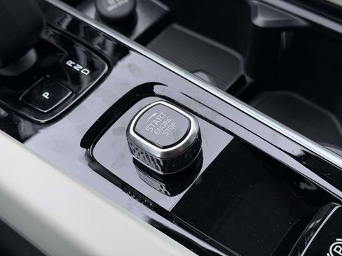 New 2026 Volvo V60 B5 Cross Country Plus w/ Protection Package Premier image 7