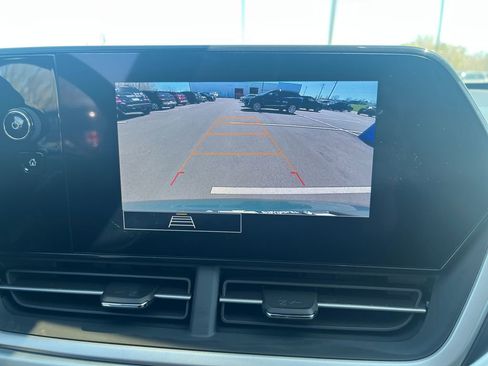 New 2026 Chevrolet Trax LS w/ LS Convenience Package FWD image 20