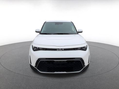 Used 2025 Kia Soul LX w/ LX Technology Package image 4