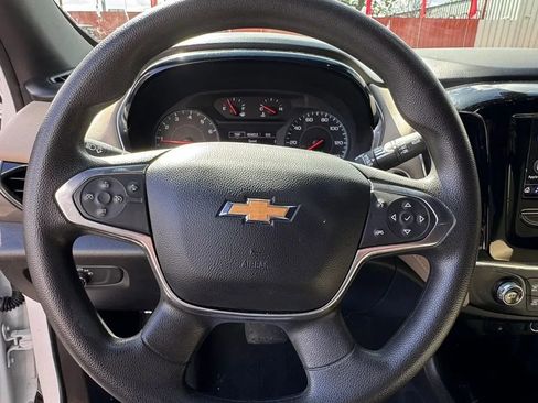 Used 2023 Chevrolet Traverse LS w/ Safety Package FWD image 13