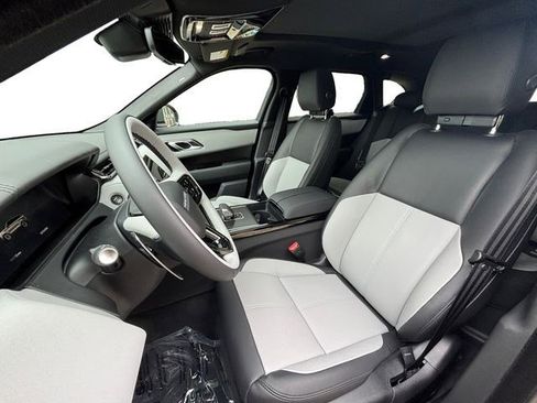 New 2026 Land Rover Range Rover Velar Dynamic SE AWD/4WD image 11
