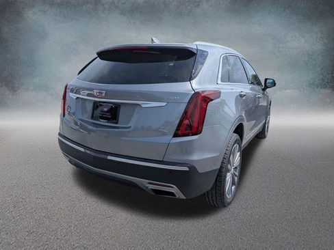 Certified 2024 Cadillac XT5 Premium Luxury w/ Technology Package FWD image 4