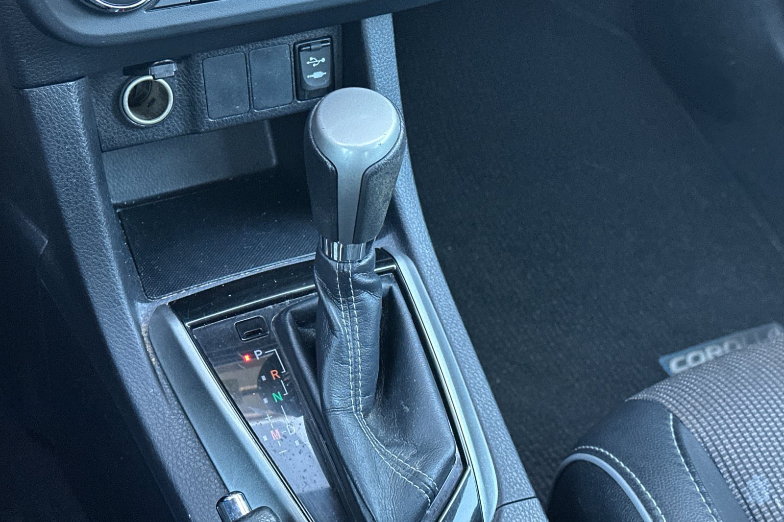 Used 2016 Toyota Corolla S FWD image 19