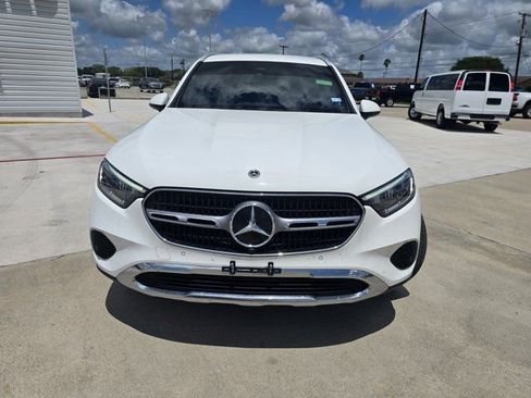 Used 2024 Mercedes-Benz GLC 300 4MATIC image 6
