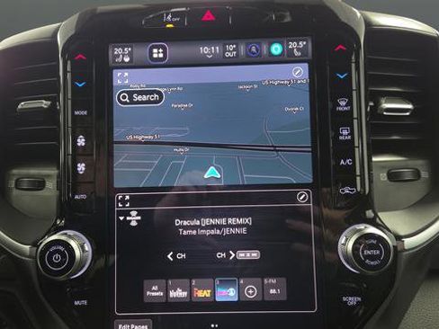 New 2026 RAM 1500 4x4 Crew Cab image 15