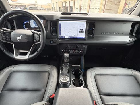 Used 2024 Ford Bronco Black Diamond AWD/4WD image 25