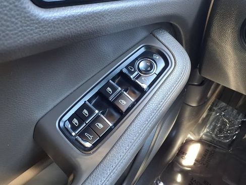 Used 2015 Porsche Macan S w/ Infotainment Package AWD/4WD image 19