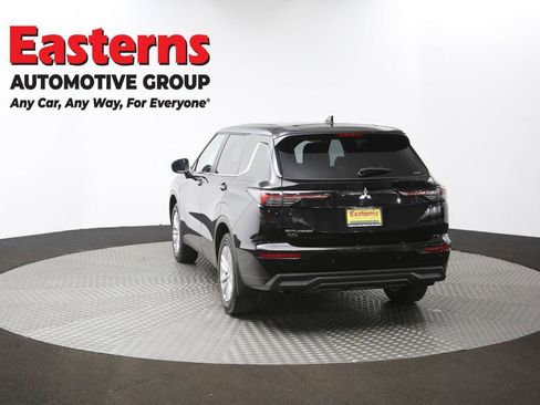 Used 2025 Mitsubishi Outlander ES image 66