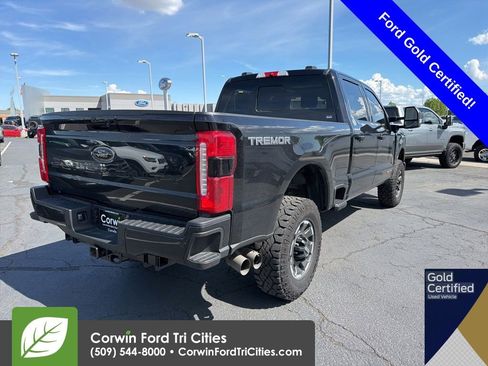 Used 2024 Ford F250 Lariat w/ Lariat Ultimate Package AWD/4WD image 9
