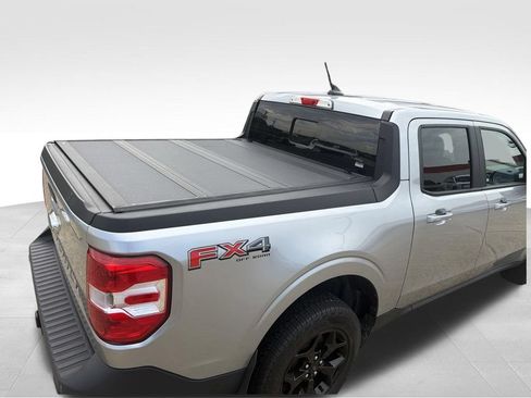 Used 2024 Ford Maverick Lariat w/ FX4 Off-Road Package AWD/4WD image 11