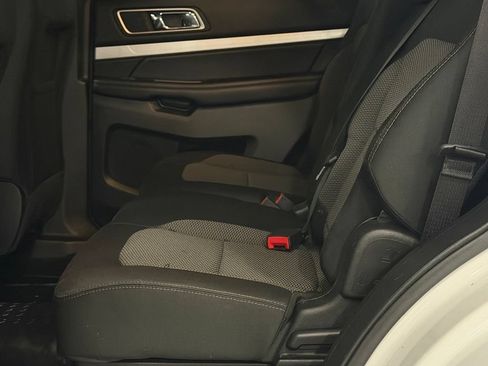 Used 2016 Ford Explorer XLT FWD image 22