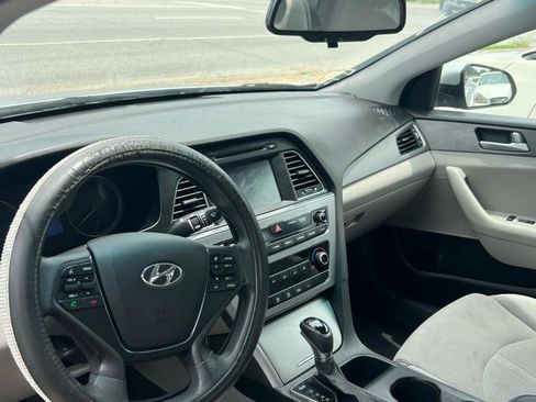 Used 2016 Hyundai Sonata SE FWD image 7