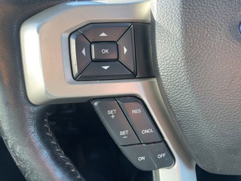 Used 2018 Ford F150 Lariat w/ Equipment Group 502A Luxury image 20