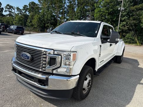 Used 2022 Ford F350 XLT AWD/4WD image 4