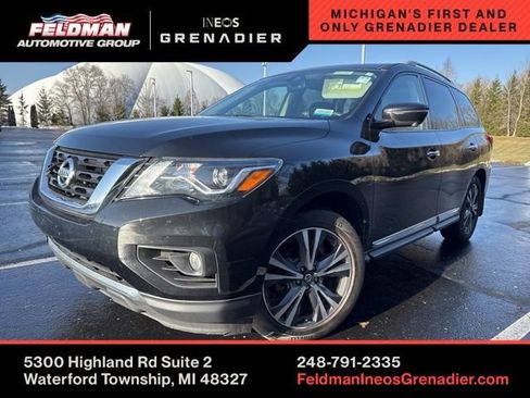 Used 2019 Nissan Pathfinder Platinum image 1