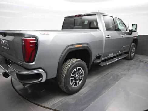 New 2026 GMC Sierra 2500 SLT w/ SLT Premium Package image 7