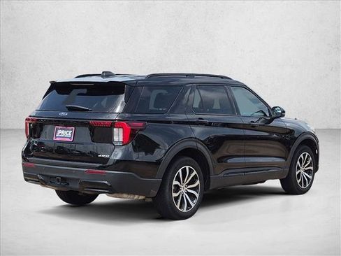 Used 2025 Ford Explorer ST-Line AWD/4WD image 5
