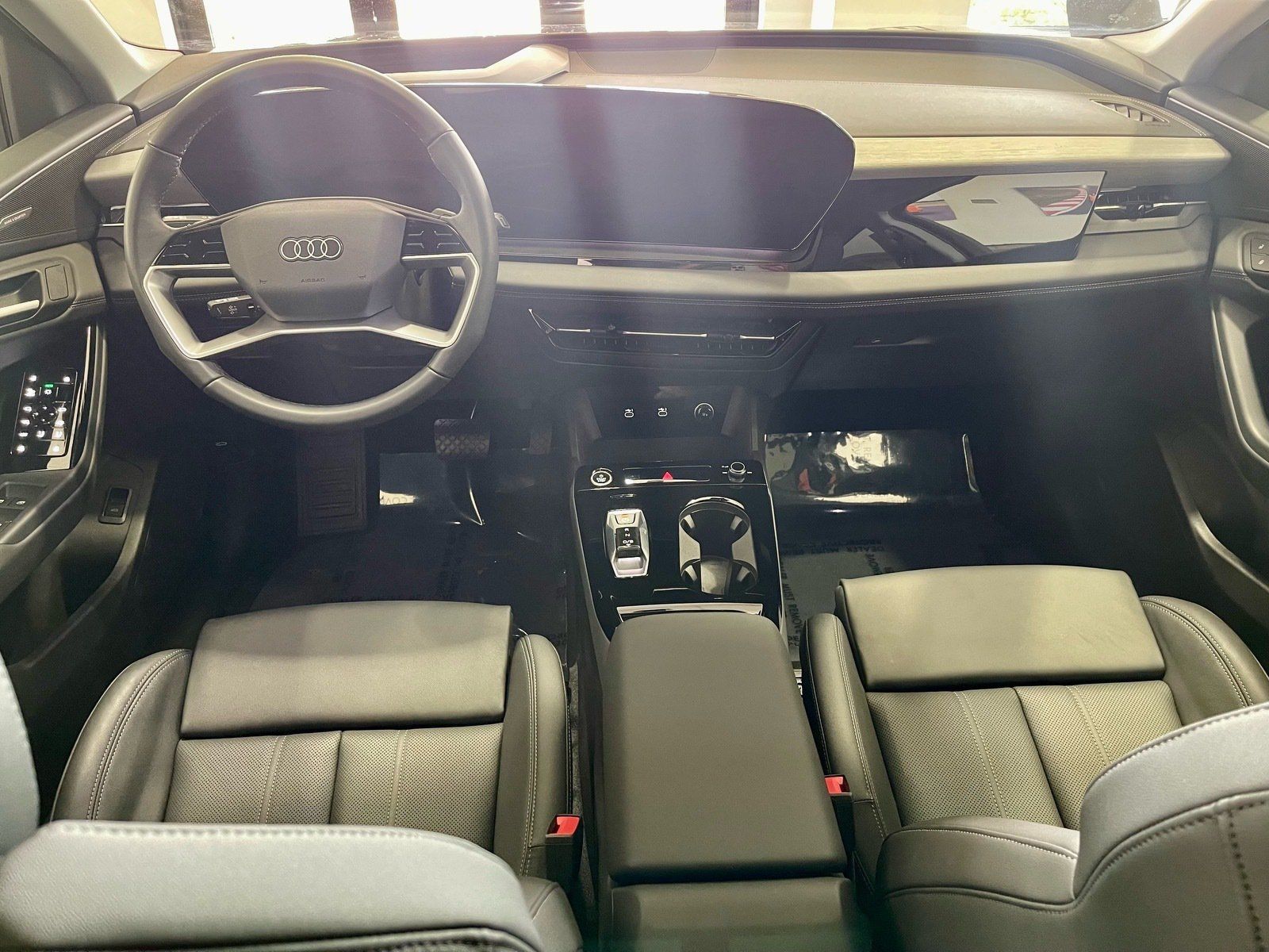 Used 2025 Audi Q6 e-tron Premium Plus w/ Premium Plus AWD/4WD image 30