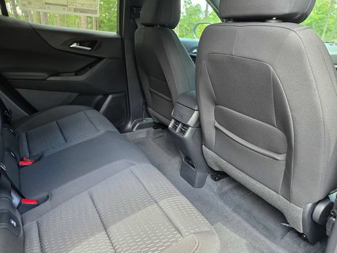 New 2027 Chevrolet Equinox LT w/ Safety and Technology Package FWD image 23