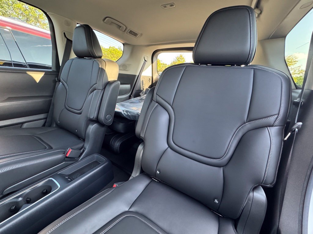 Certified 2026 INFINITI QX80 Pure w/ Cargo Package AWD/4WD image 22