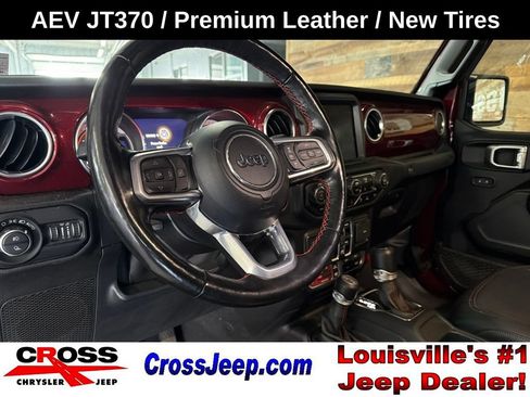 Used 2021 Jeep Gladiator Rubicon AWD/4WD image 2
