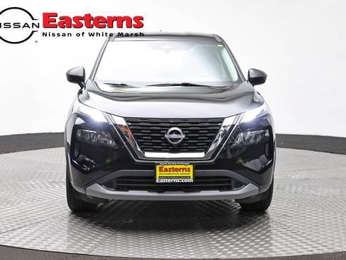 Used 2023 Nissan Rogue S AWD/4WD image 2