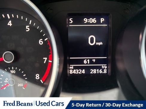 Used 2017 Volkswagen Jetta SEL FWD image 27