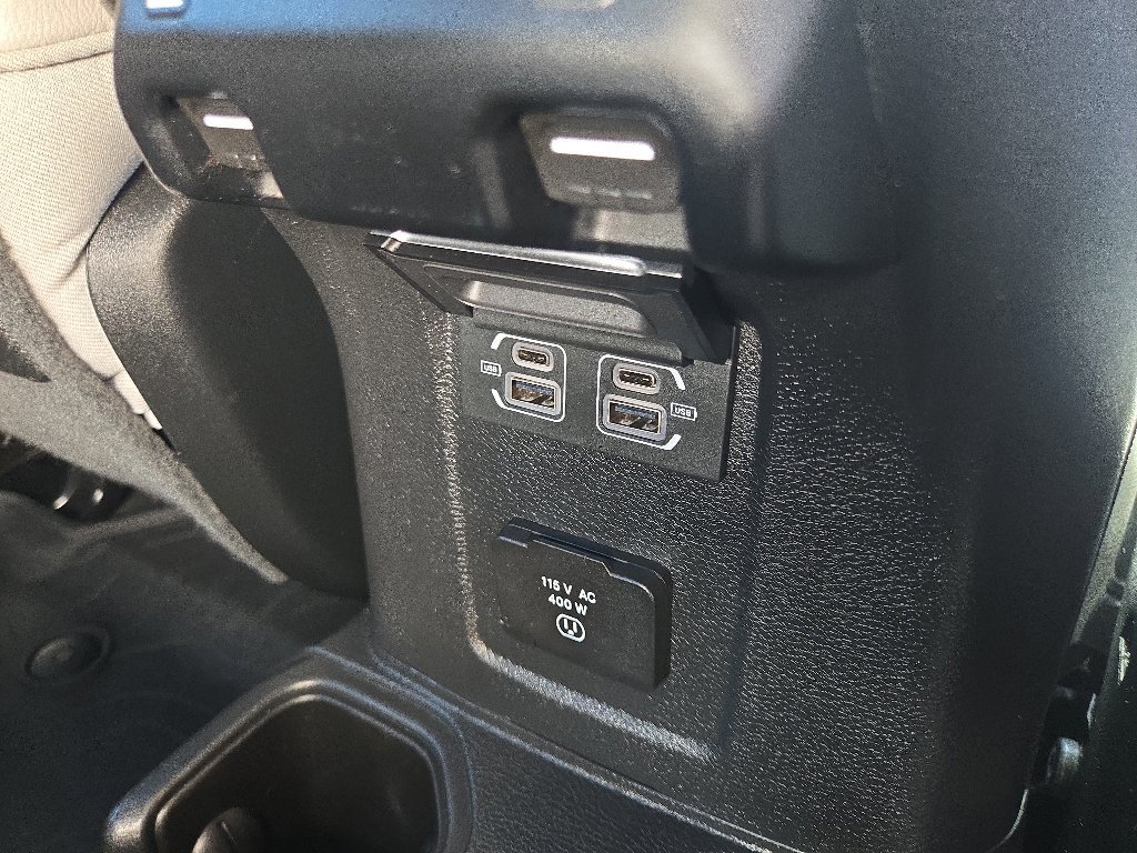 Used 2023 Jeep Gladiator Mojave w/ Cold Weather Group AWD/4WD image 91