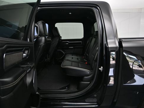 Used 2024 RAM 1500 Laramie AWD/4WD image 23