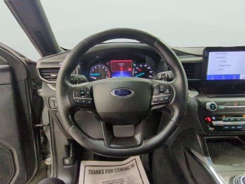 Used 2020 Ford Explorer XLT w/ Equipment Group 202A AWD/4WD image 10