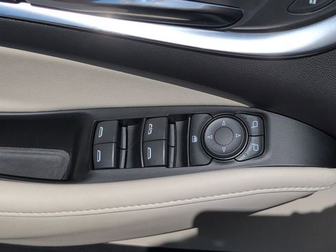 Used 2023 Buick Enclave Essence w/ Experience Buick Package FWD image 15