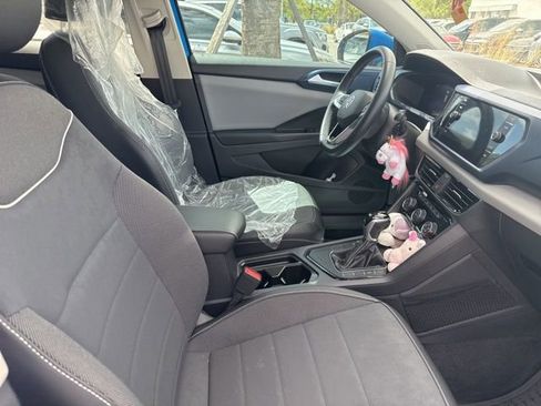 Used 2023 Volkswagen Taos SE image 13