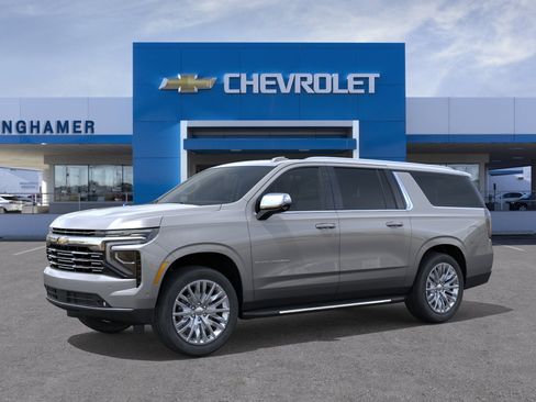 New 2026 Chevrolet Suburban Premier w/ Sun And Tow Package AWD/4WD image 34
