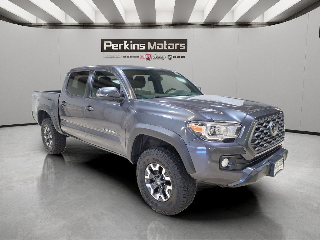 Used 2020 Toyota Tacoma TRD Off-Road w/ Technology Package AWD/4WD image 12