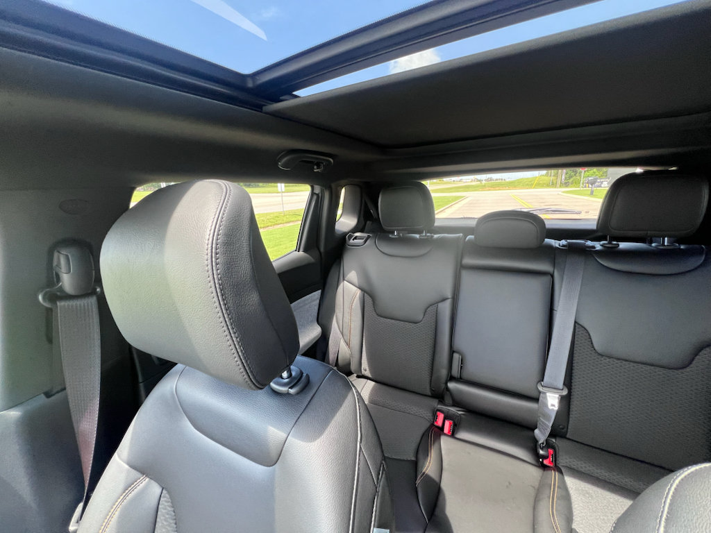 New 2026 Jeep Compass Latitude AWD/4WD image 26