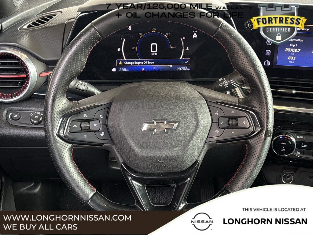 Used 2024 Chevrolet Trax RS w/ Sunroof Package FWD image 11