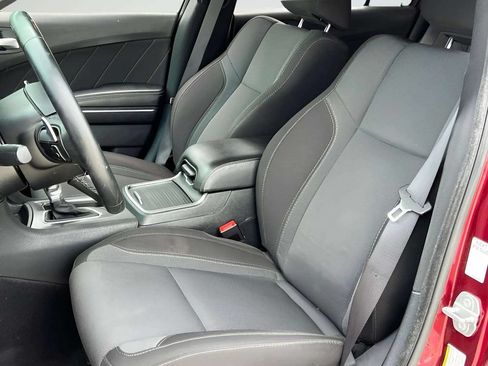 Used 2017 Dodge Charger R/T RWD image 7