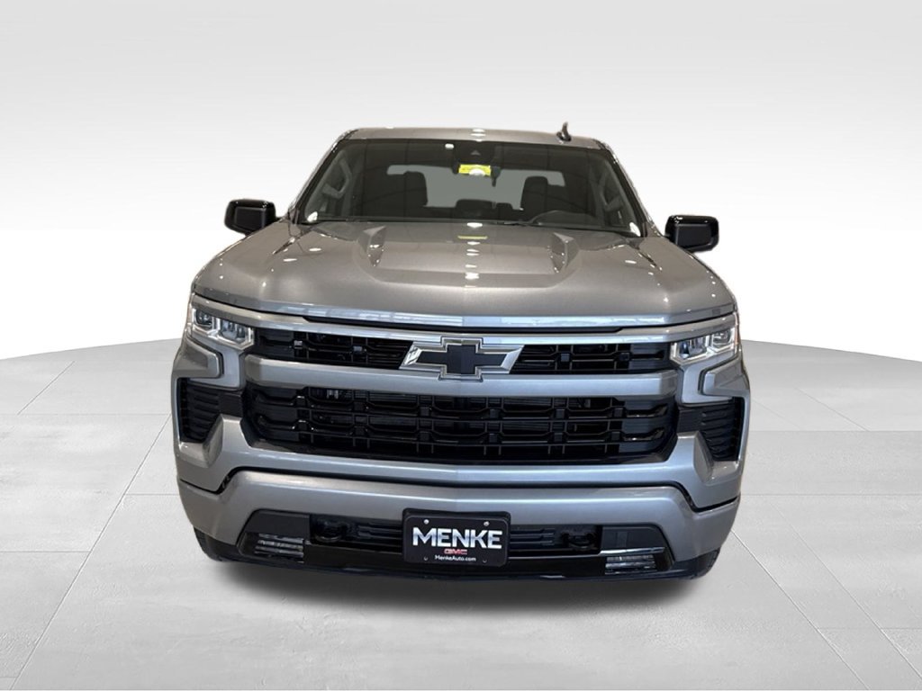 Used 2024 Chevrolet Silverado 1500 RST AWD/4WD image 2