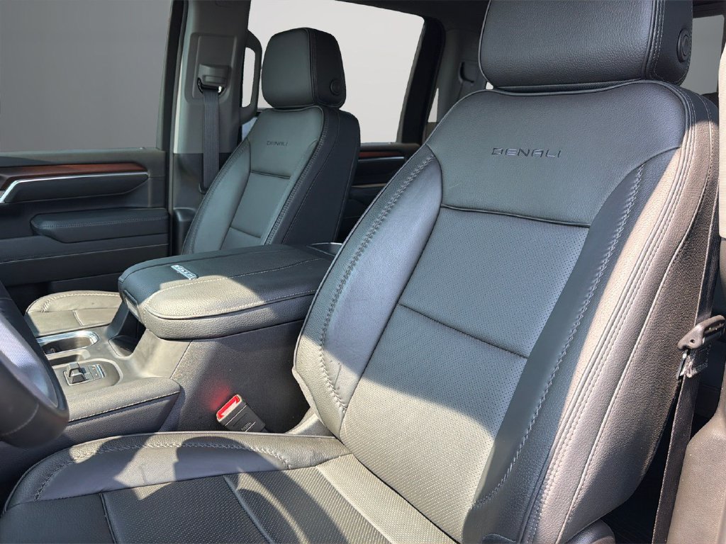 Used 2026 GMC Sierra 2500 Denali w/ Denali Reserve Package AWD/4WD image 13