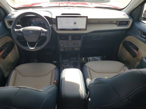 Used 2025 Ford Maverick Lariat w/ 4K Tow Package image 13