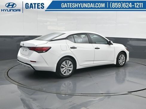 Used 2025 Nissan Sentra S FWD image 2