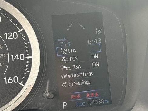 Used 2020 Toyota Corolla LE image 29