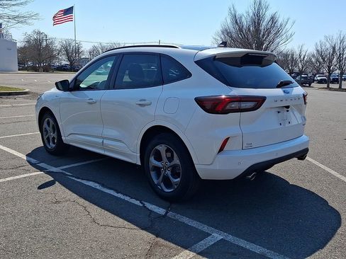 Used 2023 Ford Escape ST-Line w/ Tech Pack #1 AWD/4WD image 7