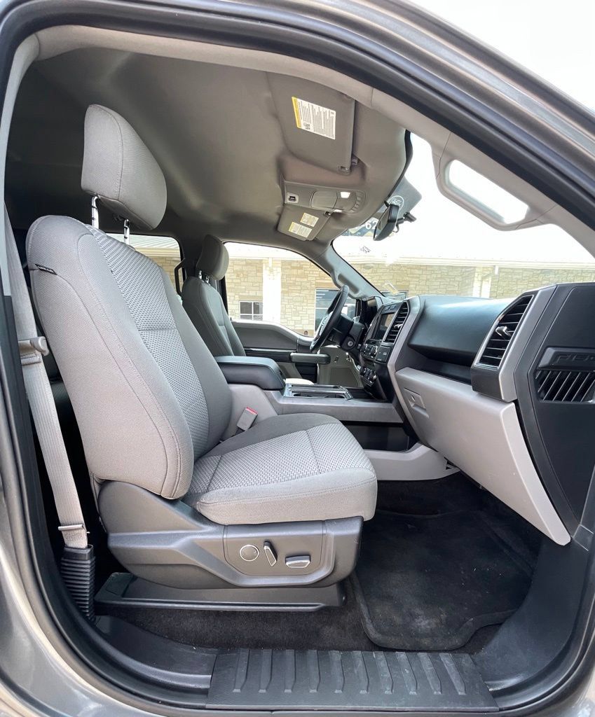 Used 2017 Ford F150 XLT w/ Equipment Group 302A Luxury AWD/4WD image 25