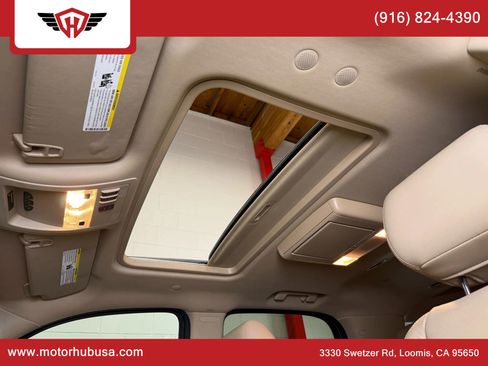 Used 2011 GMC Yukon Denali image 39