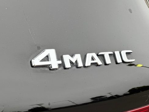 Used 2017 Mercedes-Benz GLC 300 4MATIC image 29