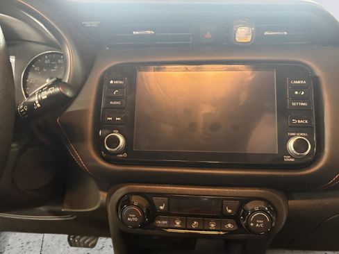 Used 2021 Nissan Kicks SR w/ SR Premium Package image 22